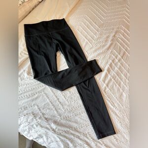 Elodie women’s leggings - size large in black